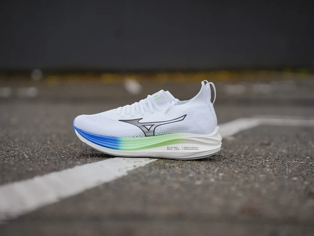 The men's Mizuno Neo Zen in WHITE / FRONTIER BLUE